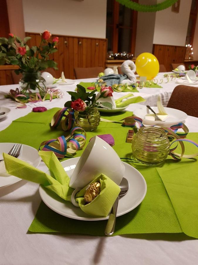 הוסטל Grosshartmannsdorf Teichcamp מראה חיצוני תמונה