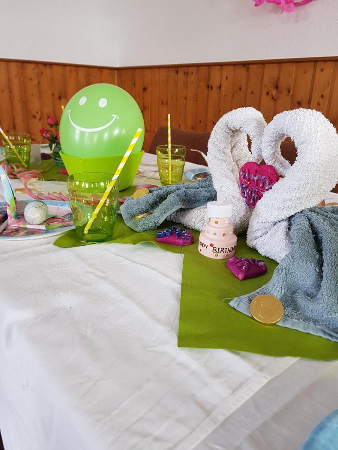 הוסטל Grosshartmannsdorf Teichcamp מראה חיצוני תמונה